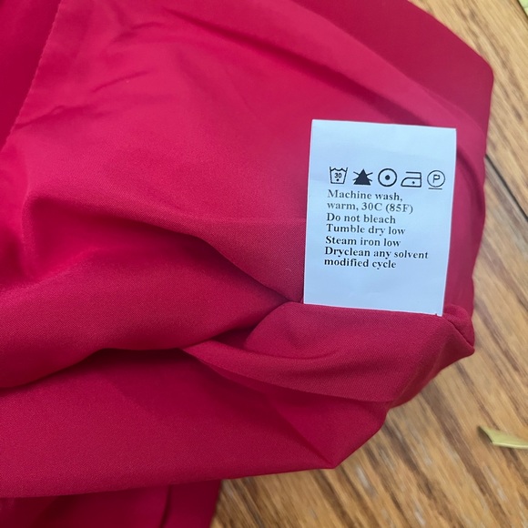 Red Button-Up Vest - Picture 8 of 8